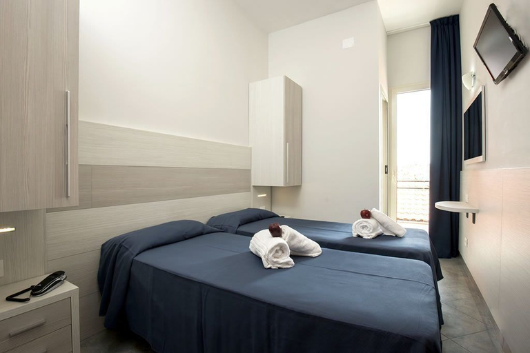Bedroom 3, Hotel Scarlet, Rimini