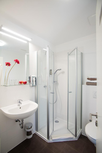 Bathroom 4, velo inn - Basislager Bad Berka, Weimarer Land