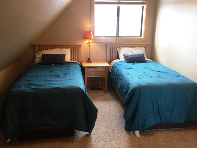 Bedroom 2, Cabin Share Phase 2, Colfax