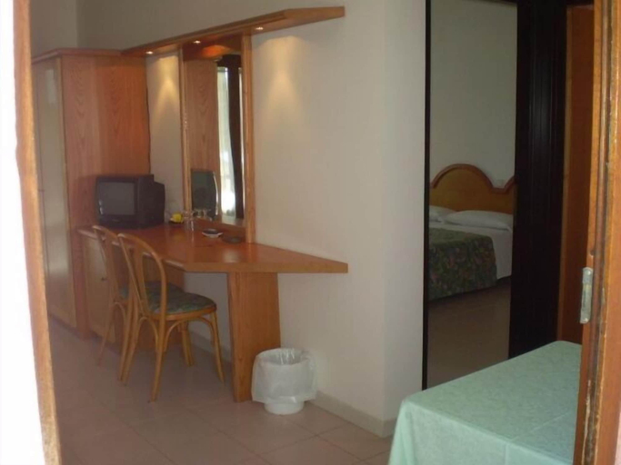 Bedroom 2, New Barcavela, Cagliari