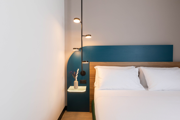 Bedroom 18