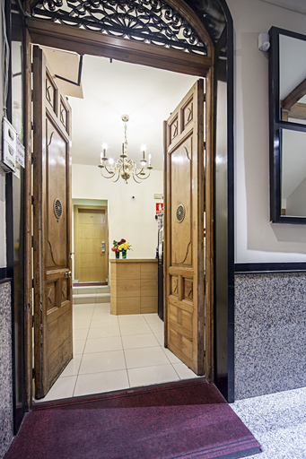 Others 4, INTER Puerta del Sol - Auto Check-in, Madrid