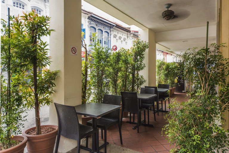 Food & Drinks 5, Sandpiper Hotel @ Little India, Singapura