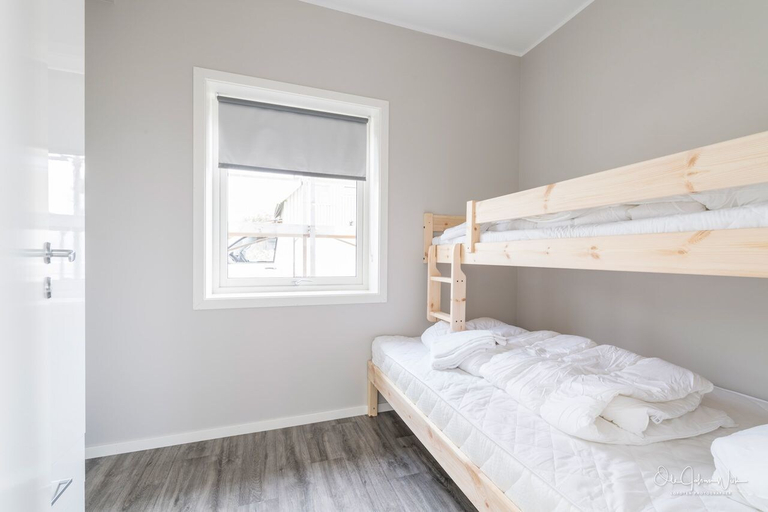 Bedroom 3, Gammelskola Apartments, Vågan