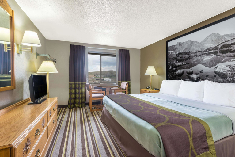 Bedroom 2, Super 8 By Wyndham Sheridan, Sheridan