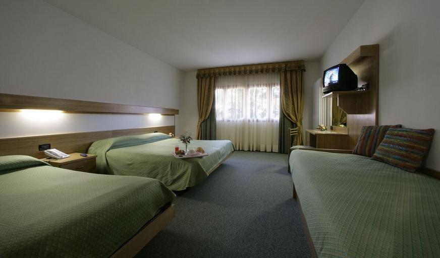 Bedroom 3, Liberty Malé, Trento
