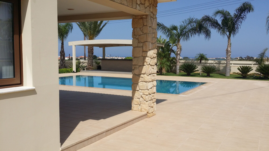 Sport & Beauty 5, Noufaro Luxury Villa