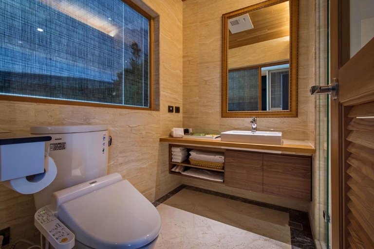 Bathroom 5, Taroko Liiko Hotels, Hualien
