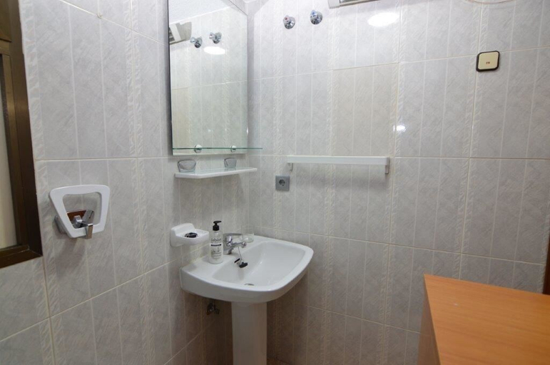 Bathroom 4, Marqués, Alicante