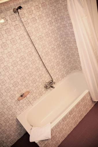 Bathroom 4, Hotel Eumesa, A Coruña