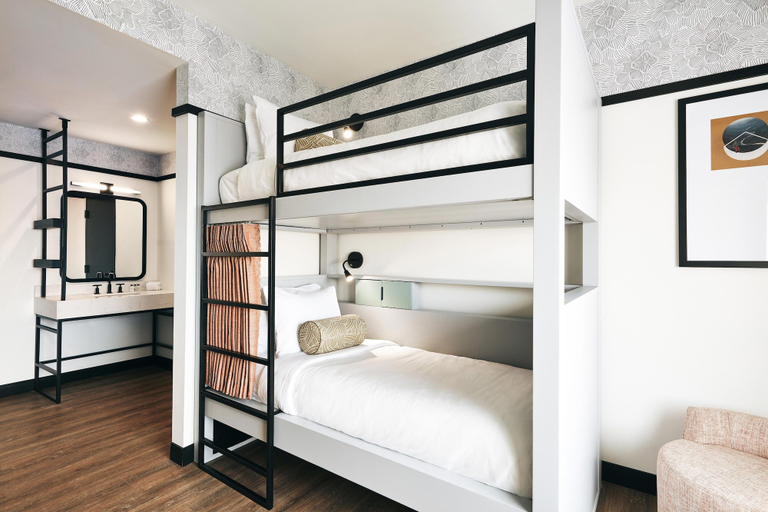 Bedroom 3, Kinley Chattanooga Southside, a Tribute Portfolio Hotel, Hamilton