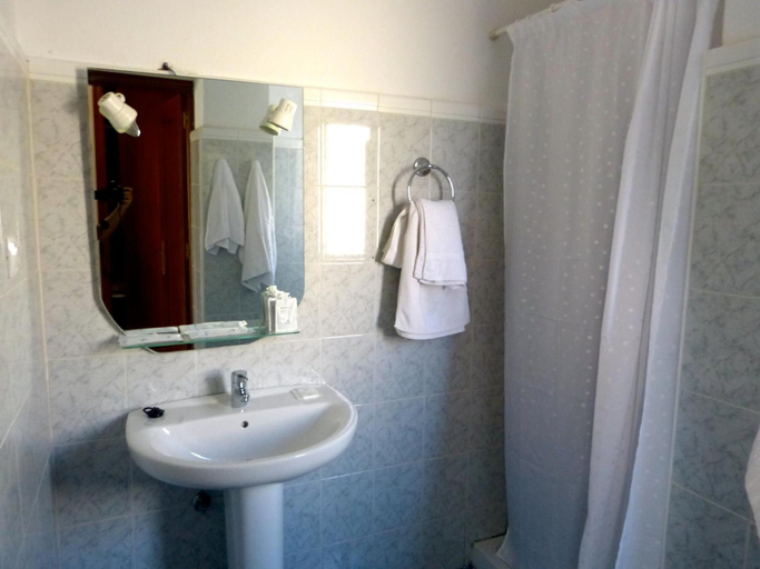 Bathroom 5, Hotel Tamasite, Las Palmas