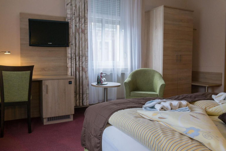 Bedroom 2, Hotel Zur Post, Leipzig