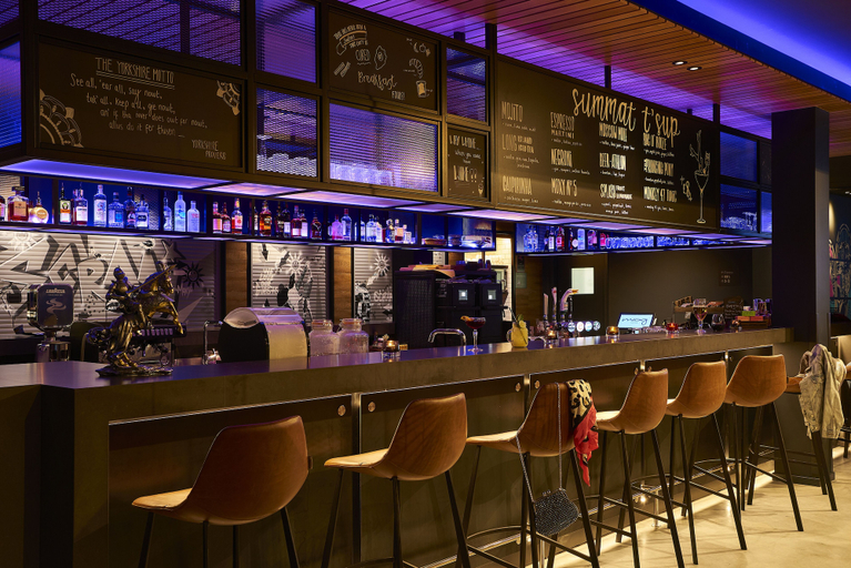 Food & Drinks 5, Moxy Birmingham NEC and Airport, Solihull