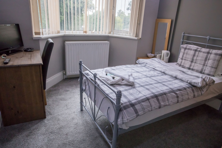 Bedroom 3, High Bank Hotel, Leeds