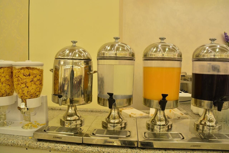 Food & Drinks 5, Park Plaza Hotel, Salt