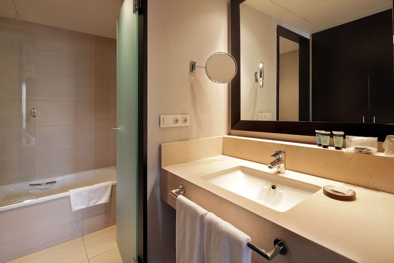 Bathroom 4, Hotel Condado, Barcelona