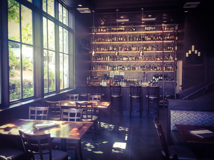 Food & Drinks 4, Winchester Inn, Jackson