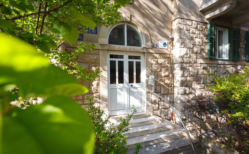 Exterior & Views 2, Well Of Life Luxury Rooms, Split