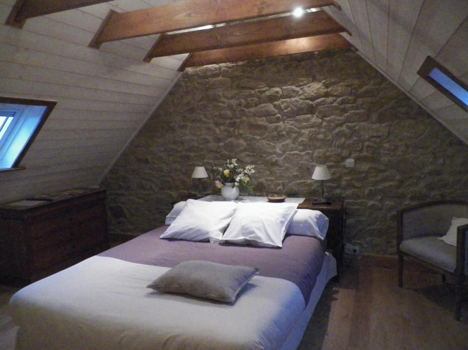 Bedroom 3, Oudoty, Finistère