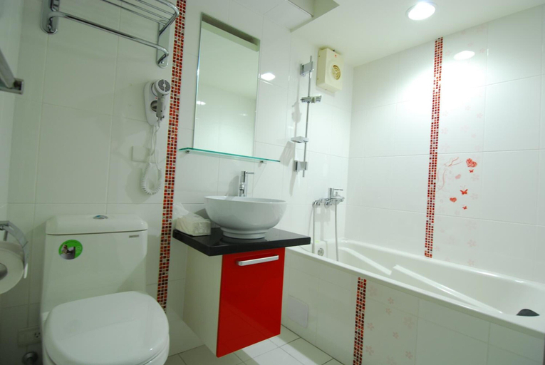 Bathroom 5, Shin Shin Hotel, Taipei City