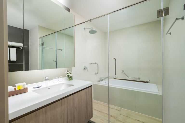Bathroom 5, Somerset Harbourview Sri Racha, Si Racha