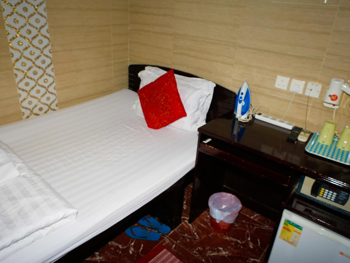 Bedroom 3, Everest Hostel Block E, Kowloon