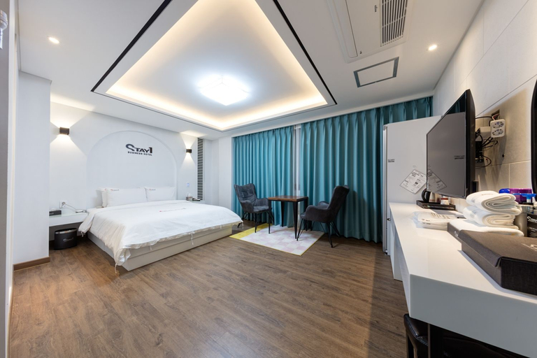 Bedroom 3, Stay Hotel, Buk