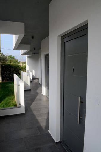 Others 5, Megara Hotel, Attica