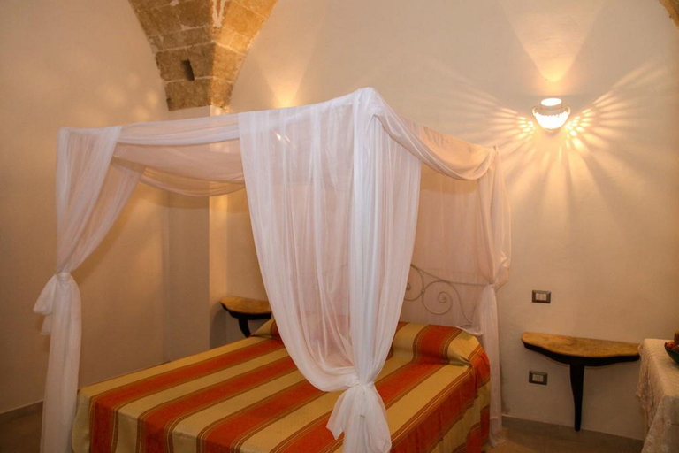 Bedroom 3, Palazzo Piccioli, Lecce
