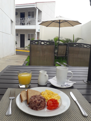Food & Drinks, Verona Aparthotel, Managua