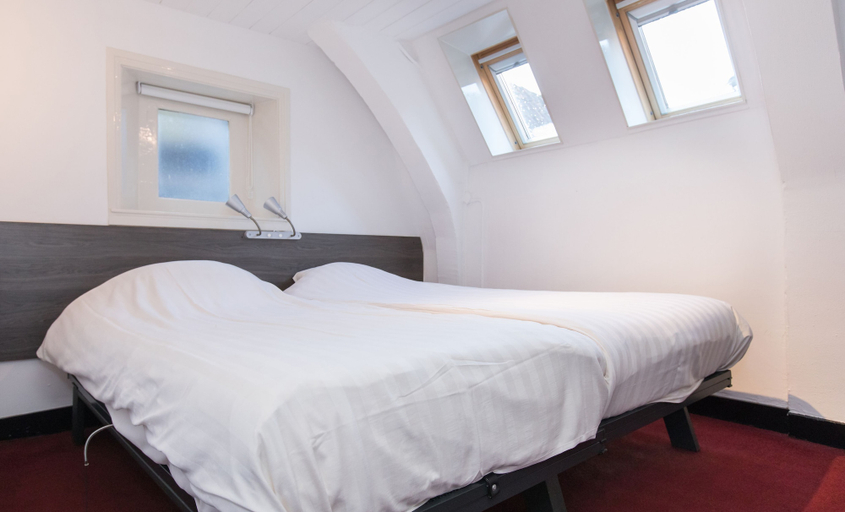 Bedroom 4, Hotel de Vischpoorte, Deventer
