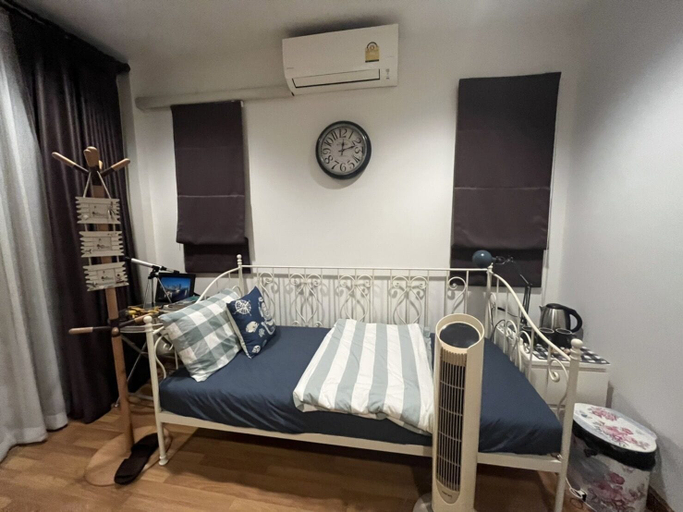 Bedroom 3, Autta House, Bang Khen