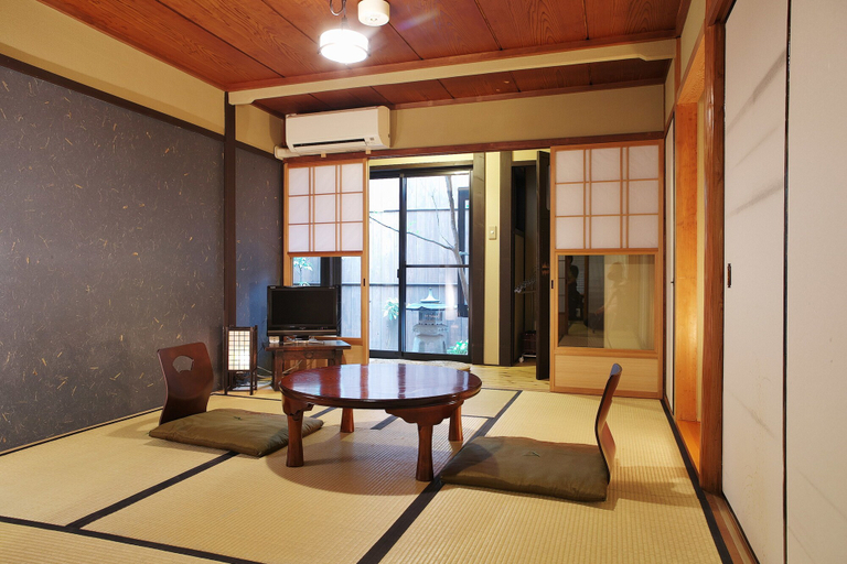 Others 4, Komachiya, Kyoto