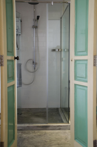 Bathroom 4, Ren i Tang, Pulau Penang