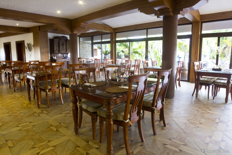 Food & Drinks 5, Lingganay Boracay Hotel Resort, Malay