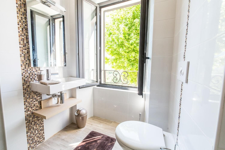 Bathroom 3, Hotel A Sant'Anna, Haute-Corse