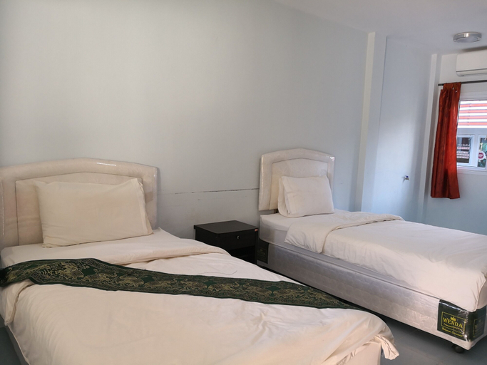 Bedroom 2, Rungrod Grand Hotel, Muang Nong Bua Lam Phu