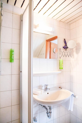 Bathroom 5, Hotel Am Meilenstein, Jerichower Land