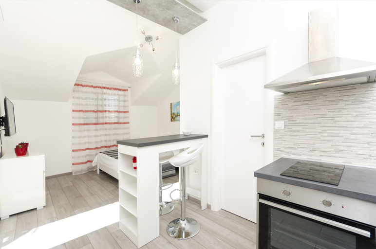 Others 5, Apartments Sweet Garden, Vodice