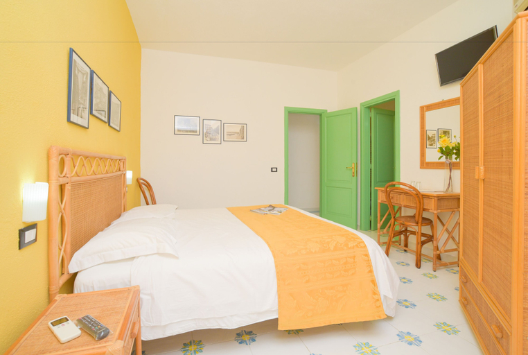 Bedroom 3, Villa Le Magnolie, Napoli