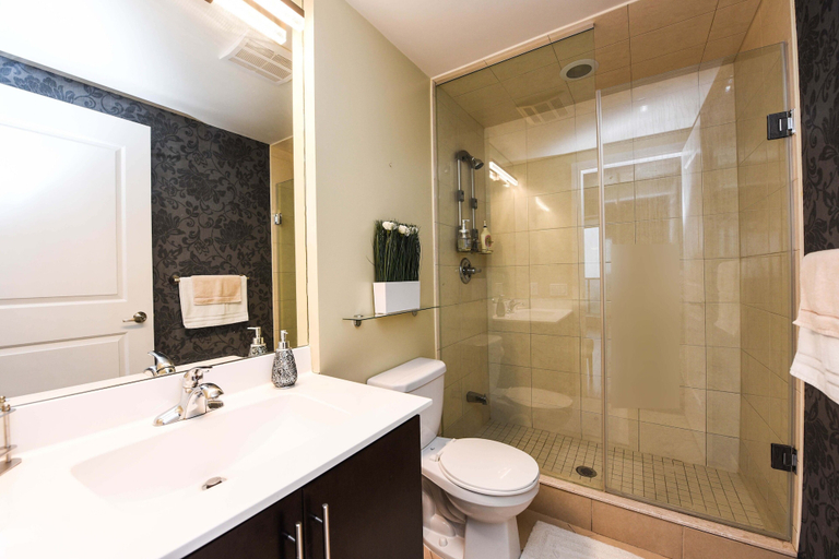 Bathroom 4, Sarkar Suites - 310 Burnhamthorpe Road, Peel