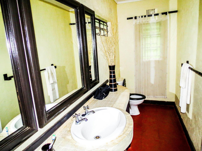 Bathroom 4, Woodlands Lilongwe, Lilongwe City