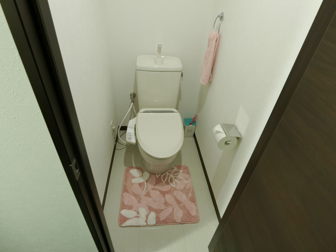 Bathroom 3, YADO at Tshuruhashi ExTsu103, Osaka