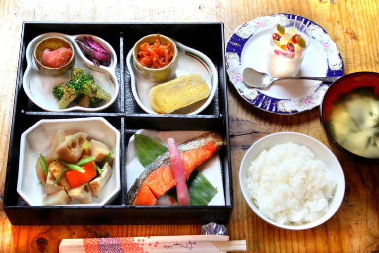 Food & Drinks 5, Kitutuki Canadian Club, Tōyako