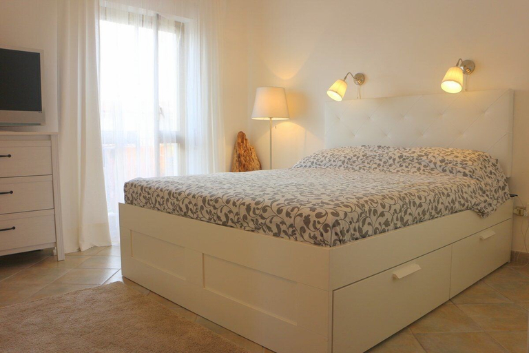 Others 2, Residence Ostro, Olbia-Tempio