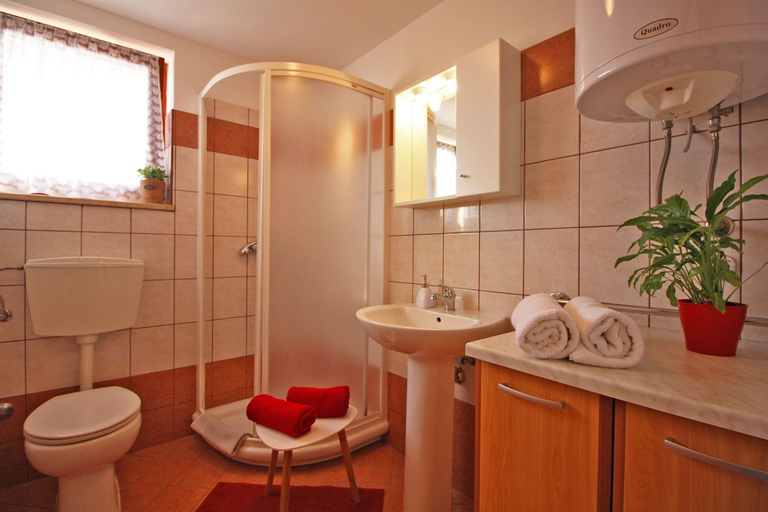 Bathroom 3, Apartments Irena 1310, Fažana