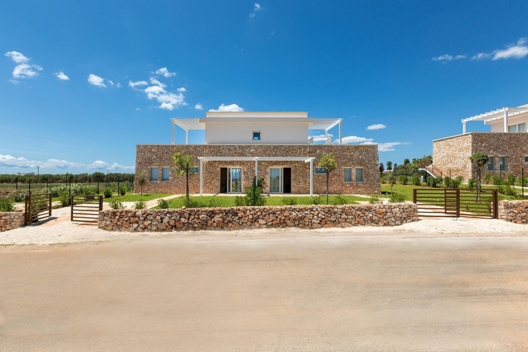 Exterior & Views 2, Perla Saracena Luxury Suites, Lecce