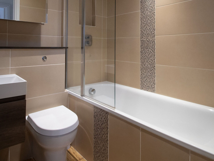 Bathroom 3, Wakeford Cottage, West Sussex