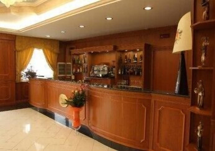 Others 5, Capys, Caserta